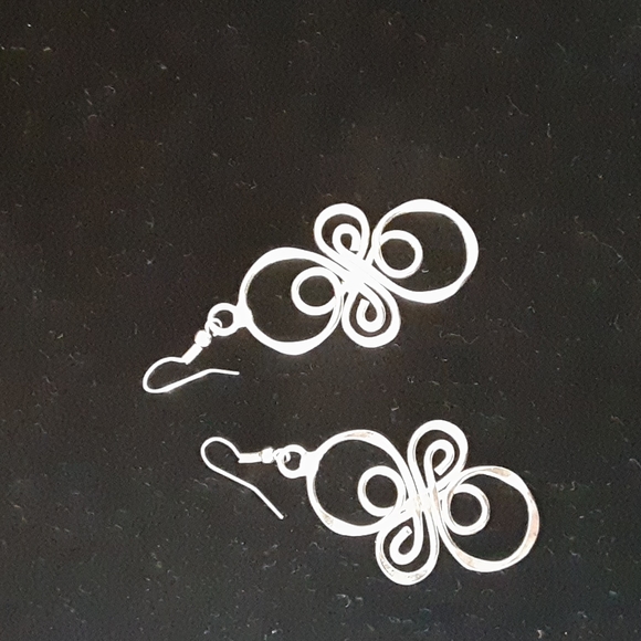 ♦️Unavailable/IncludedAs Part of Bundle Unique Scroll Earings - Picture 4 of 4